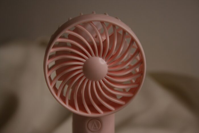 Pink lash fan - Image 4