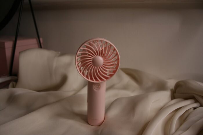 Pink lash fan - Image 3